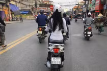 Nóng: Hot girl Hải Phòng đi xe máy biển 999.99 