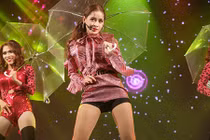 Bị “ném đá” ở trong nước, Chi Pu tấn công thị trường âm nhạc Hàn