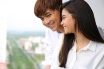 Tim - Trương Quỳnh Anh tình tứ đi thu âm MV ca nhạc 