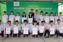 Học bổng Cô giáo Nhế: 13 năm nâng bước em đến trường