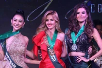 Hà Thu tụt hạng trong bảng dự đoán Hoa hậu Trái đất 2017