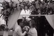 Hot Face sao Việt 24h: Mặc váy như cô dâu, Khánh Thi sắp cưới?