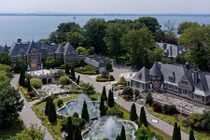 Lóa mắt với siêu biệt thự nghìn tỉ đẹp tựa lâu đài