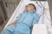 Bắt giam mẹ bé trai 1 tuổi bị bạo hành có đúng luật?