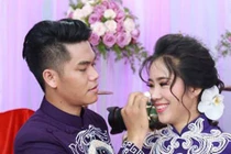 Lê Phương hạnh phúc rơi nước mắt trong lễ cưới lần 2