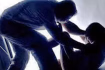 Nhân viên bảo vệ lừa hiếp dâm, cướp vàng phụ nữ