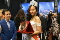 Khánh Ngân The Face đăng quang Hoa hậu Hoàn cầu 2017