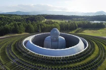 Choáng trước đồi tượng Phật khổng lồ ở Nhật Bản