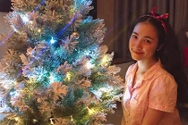 Hot Face sao Việt 24h: Hòa Minzy tự tin để mặt mộc bên bạn trai