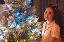 Hot Face sao Việt 24h: Hòa Minzy tự tin để mặt mộc bên bạn trai