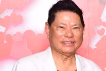 Tỷ phú Hoàng Kiều đóng Facebook, ngợi ca mối tình dang dở