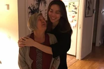 Giữa nghi vấn yêu, Hồ Ngọc Hà thân thiết với mẹ của Kim Lý