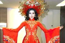 Trang phục truyền thống tuyệt đẹp của Huyền My ở Miss Grand 2017