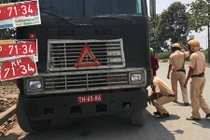 Thủ tướng yêu cầu tổng kiểm tra biển số xe quân đội