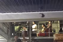 Sự thật vụ dân đốt ô tô vì nghi bắt cóc trẻ em ở Hải Dương