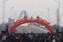 Hải Phòng: Bắt giữ thanh niên đi vào đường cấm, đánh CSGT