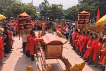 Ảnh: Nghi thức chém lợn được tổ chức kín ở Ném Thượng