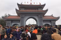 Ảnh: Biển người về trẩy hội Lim 2017