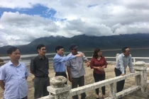 "Vỡ đập hồ Đá Bàn ở Khánh Hòa, hơn 30 người chết do lật bè" là tin đồn thất thiệt