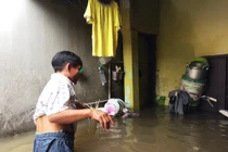 Những hình ảnh tang thương tại vùng lũ Thanh Hóa