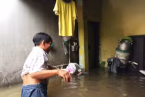 Những hình ảnh tang thương tại vùng lũ Thanh Hóa