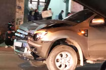 Kinh hoàng TNGT ô tô đâm chết 4 người đi bộ