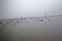 Mưa lũ ở miền Trung: Không để dân bị đói, rét, thiếu nước