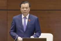 Trả lời vòng vo, Bộ trưởng Đinh Tiến Dũng liên tục bị nhắc nhở