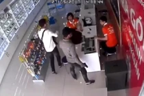 Bắc Ninh: Điều tra các đối tượng dùng súng cướp cửa hàng điện thoại