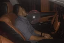 Ô tô “điên” tông hàng loạt xe máy, nhiều người bị thương