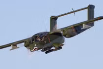 Sự tích ra đời của phi cơ 50 tuổi vẫn đi đánh IS