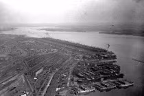 Choáng ngợp nhà máy đóng tàu quân sự lớn nhất nước Mỹ