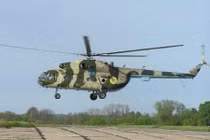 Xem trực thăng Ukraine bắn rocket 80mm dữ dội