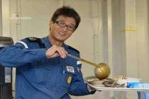 Thèm thuồng bữa ăn của lính phòng vệ Nhật Bản