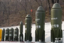 Lỗi thời, không hiệu quả, vì sao bom ngu vẫn tồn tại ?