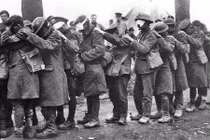 Tá hỏa với dàn vũ khí “phản chủ” nhất trong lịch sử