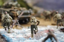 Thú vị trận đổ bộ D-Day mô hình mà như thật