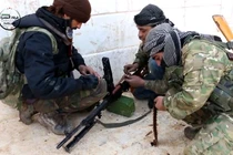 Kinh ngạc vũ khí của chiến binh Sư đoàn Hamza ở Syria