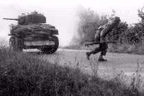 Mục kích quân đồng minh chiến đấu ác liệt giải phóng Pháp