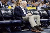 HLV bóng rổ nổi như cồn nhờ việc bo...5.000 USD