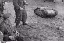 Kinh ngạc xe tăng đánh bom liều chết của phát xít Đức