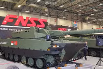 Giật mình xe tăng hạng trung Indonesia sản xuất cùng TNK