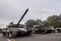 Hoành tráng không kém Nga duyệt binh của Belarus