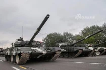 Hoành tráng không kém Nga duyệt binh của Belarus