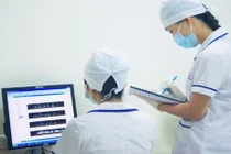 Con trai biến thành con gái sau khi xét nghiệm ADN