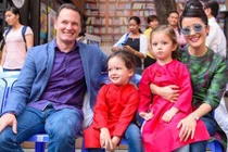 Cuộc sống viên mãn của diva Hồng Nhung tuổi 50 