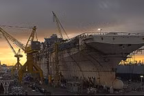 Hải quân Mỹ hạ thủy “tàu sân bay” dành riêng cho F-35