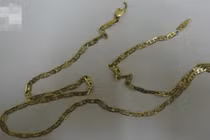 Mua dâm rồi cướp dây chuyền của gái bán dâm 