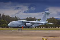 Kinh ngạc sức mạnh siêu vận tải cơ vượt đại dương của Nhật