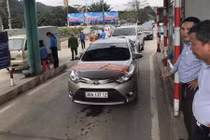 Nghệ An: Đưa ô tô ra cầu Bến Thủy 1 phản đối thu phí BOT